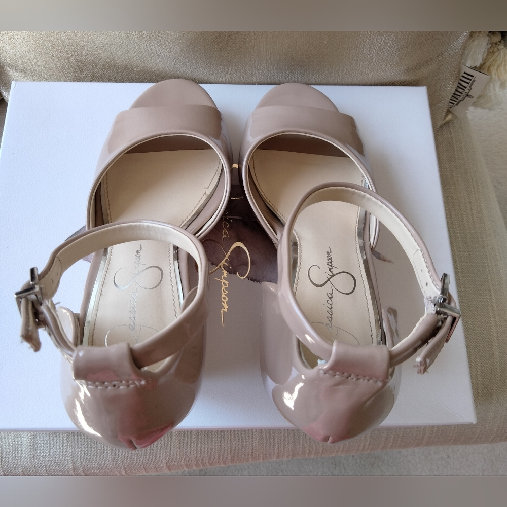 Jessica Simpson Wedge Sandal - Picture 6 of 16
